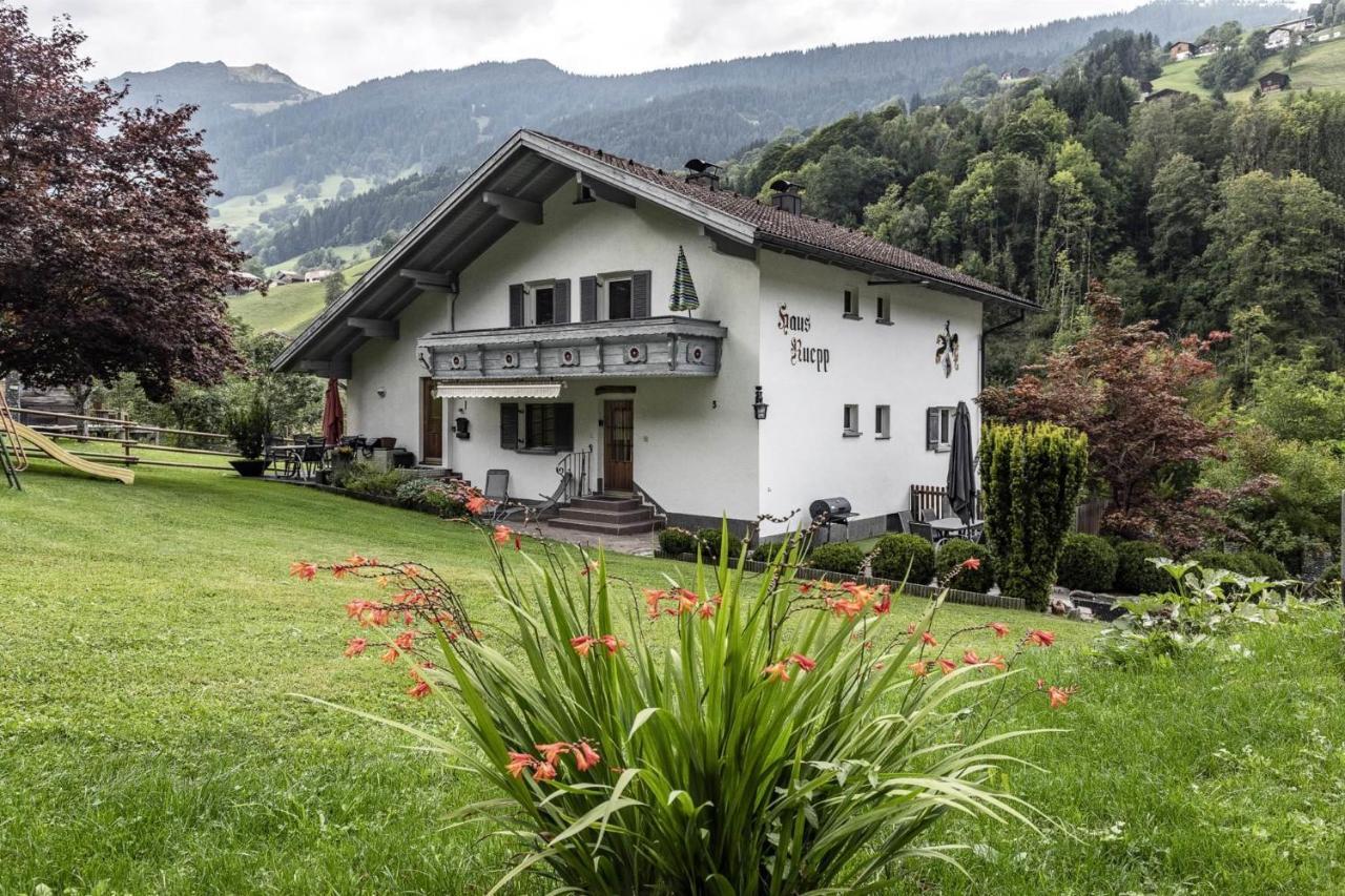 Haus Ruepp Apartment Silbertal Bagian luar foto